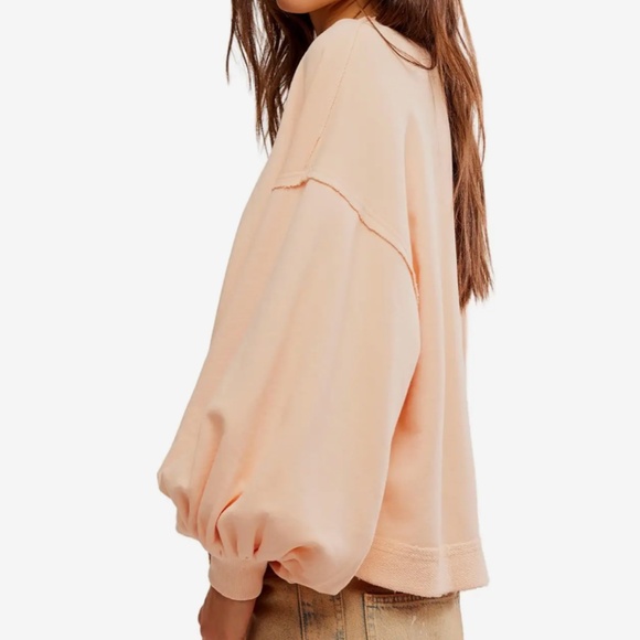 Free People Trish Sweatshirt in Summer Peach Sz M NWT $98R - Picture 2 of 4